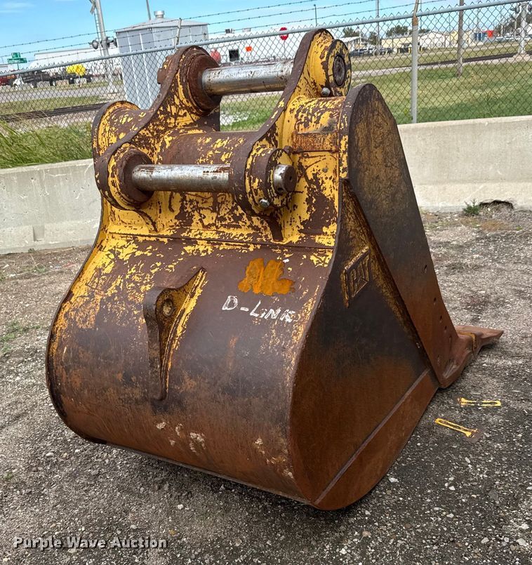 image for item NA9815 Caterpillar BK-42-330 excavator bucket