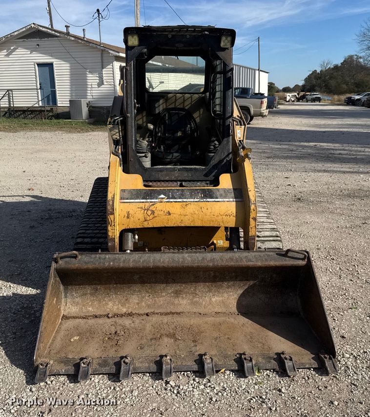MINI CARGADOR SOBRE ORUGAS 2004 CATERPILLAR 257