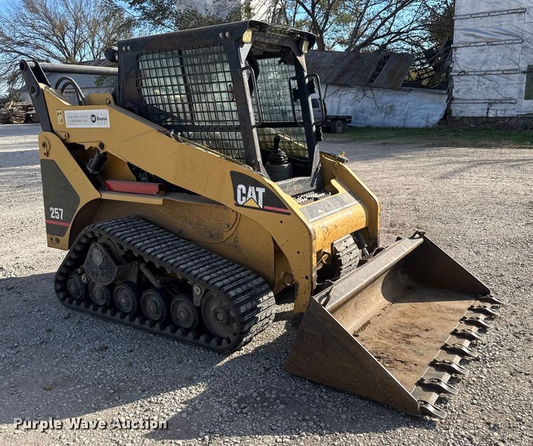 MINI CARGADOR SOBRE ORUGAS 2004 CATERPILLAR 257