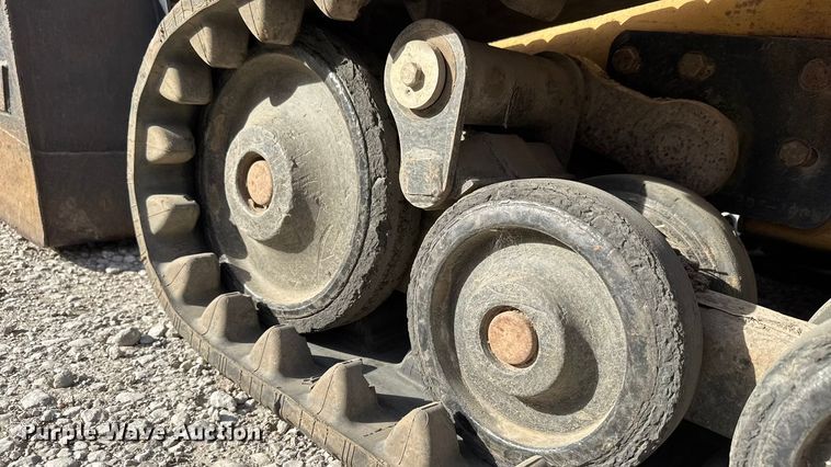 image for item NA9836 2004 Caterpillar 257 tracked skid steer loader