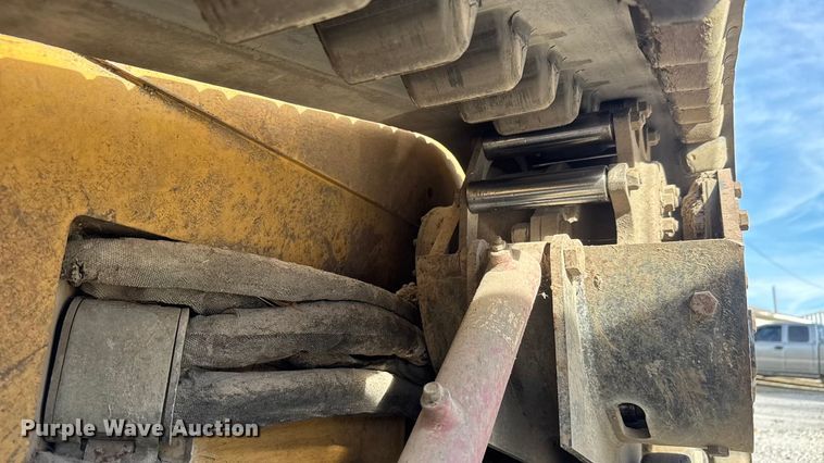 image for item NA9836 2004 Caterpillar 257 tracked skid steer loader