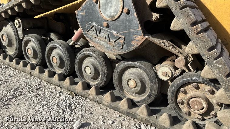 image for item NA9836 2004 Caterpillar 257 tracked skid steer loader