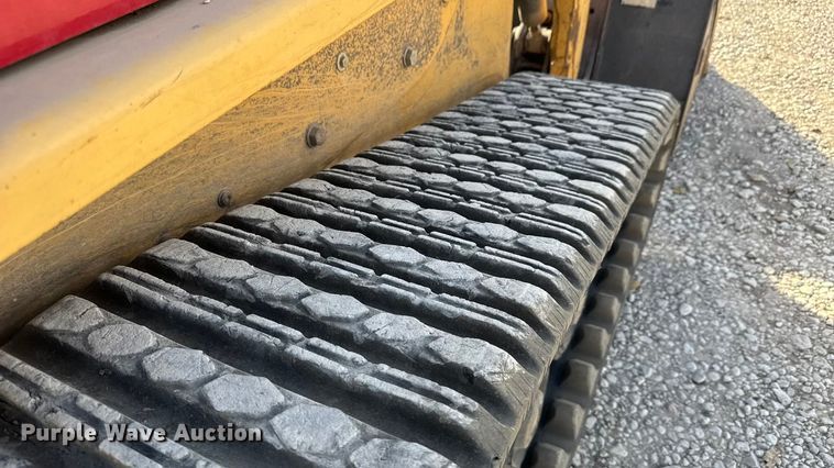 image for item NA9836 2004 Caterpillar 257 tracked skid steer loader