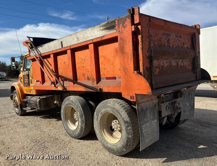 image for item NA9837 1996 International 4900 dump truck