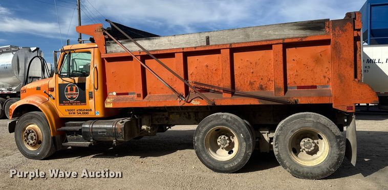 image for item NA9837 1996 International 4900 dump truck