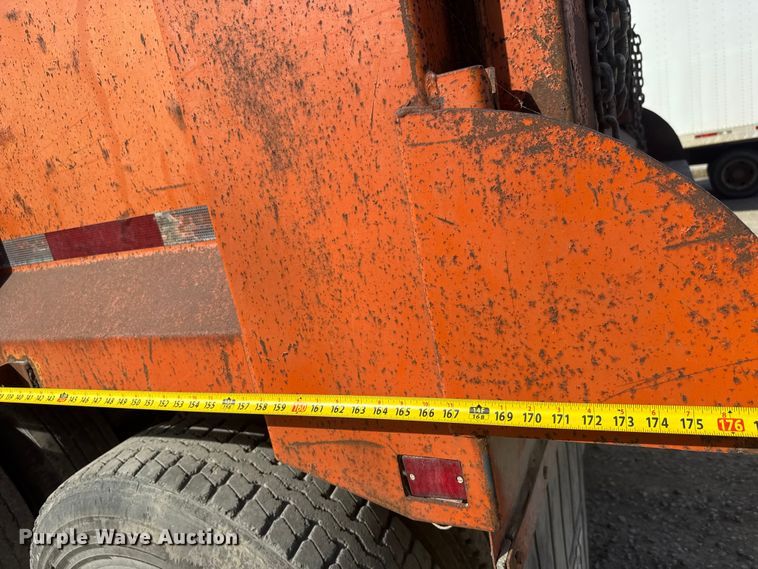 image for item NA9837 1996 International 4900 dump truck