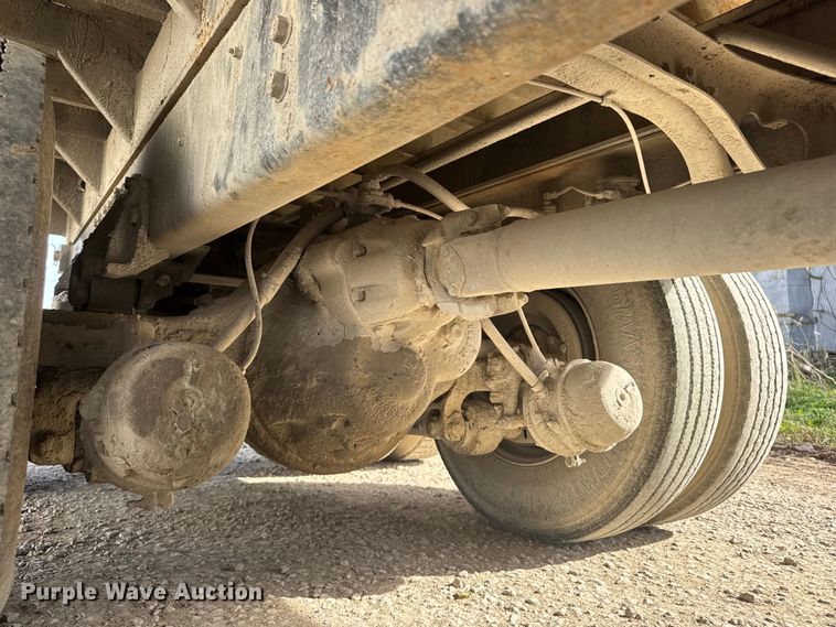 image for item NA9837 1996 International 4900 dump truck