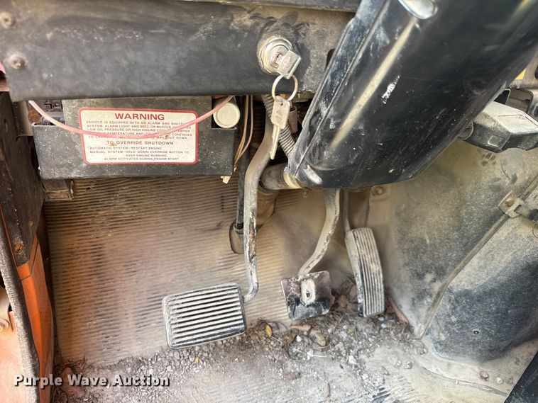 image for item NA9837 1996 International 4900 dump truck