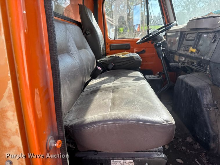 image for item NA9837 1996 International 4900 dump truck