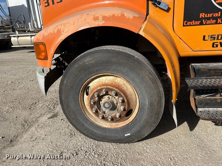 image for item NA9837 1996 International 4900 dump truck