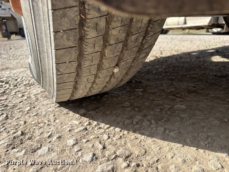 image for item NA9837 1996 International 4900 dump truck