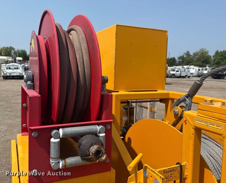 image for item NU9590 2000 TSE International Inc UP70B cable puller