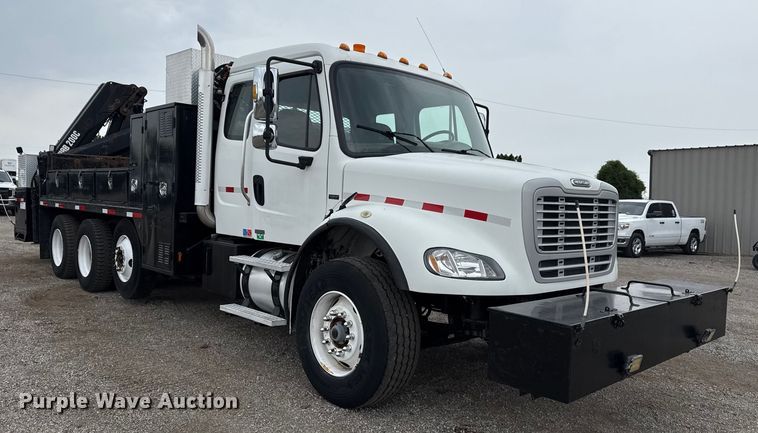 image for item NU9617 2007 Freightliner Business Class M2 crane truck