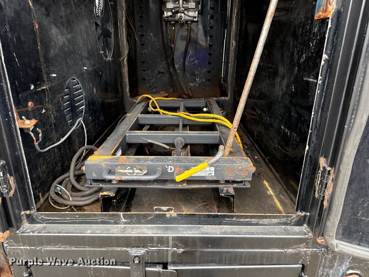 image for item NU9617 2007 Freightliner Business Class M2 crane truck