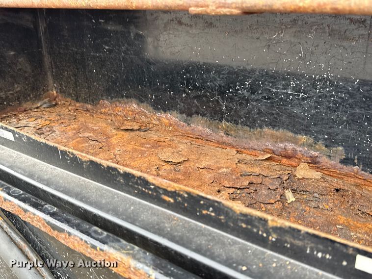 image for item NU9617 2007 Freightliner Business Class M2 crane truck