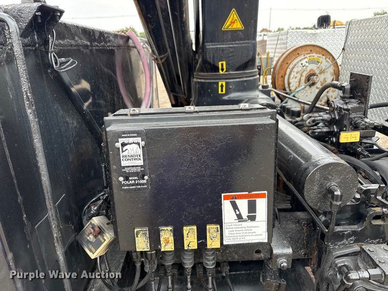 image for item NU9617 2007 Freightliner Business Class M2 crane truck