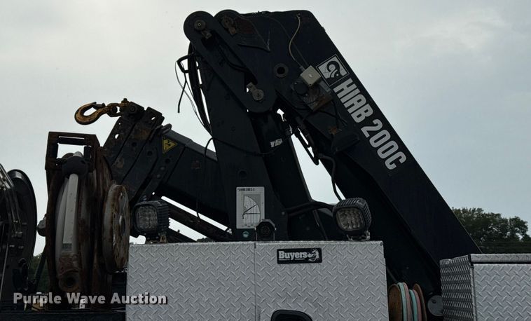 image for item NU9617 2007 Freightliner Business Class M2 crane truck