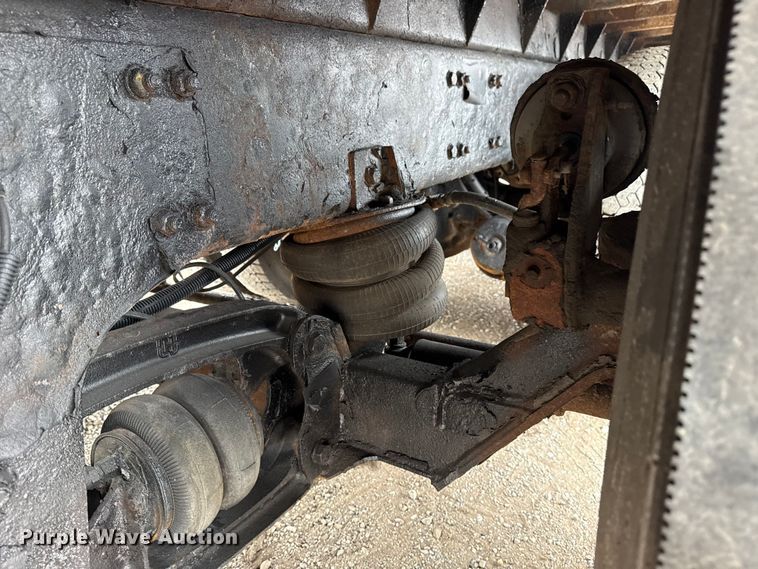 image for item NU9617 2007 Freightliner Business Class M2 crane truck