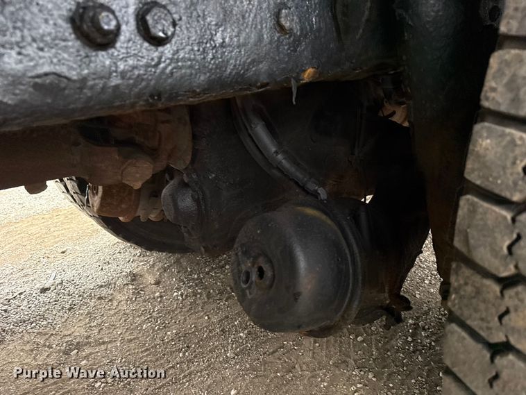 image for item NU9617 2007 Freightliner Business Class M2 crane truck