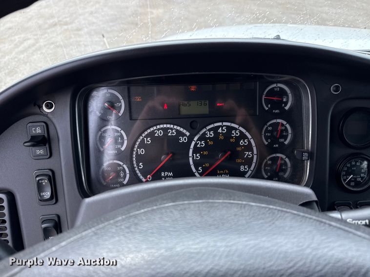 image for item NU9617 2007 Freightliner Business Class M2 crane truck