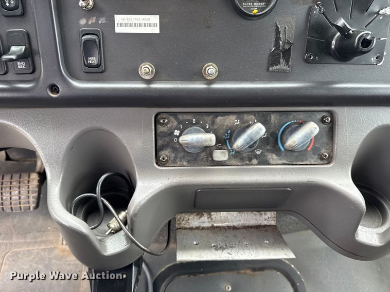 image for item NU9617 2007 Freightliner Business Class M2 crane truck