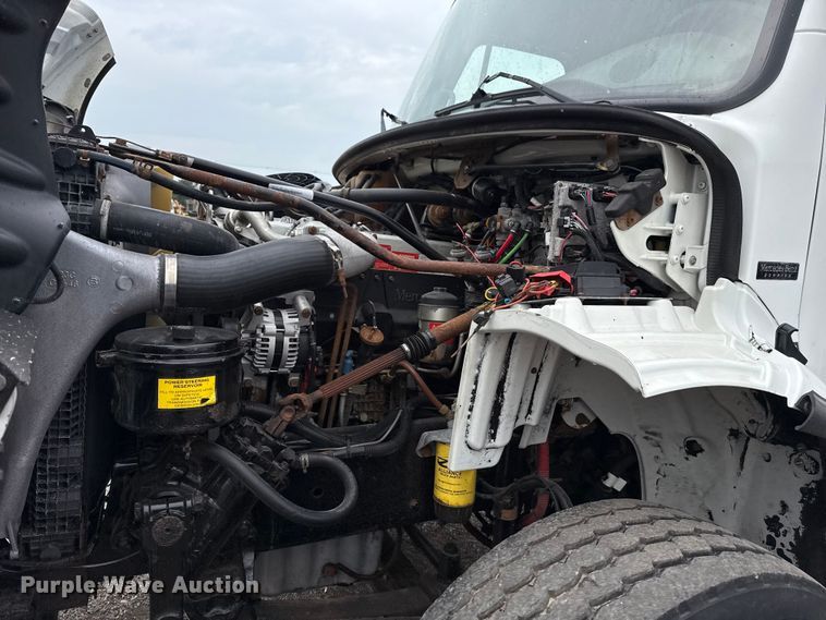 image for item NU9617 2007 Freightliner Business Class M2 crane truck