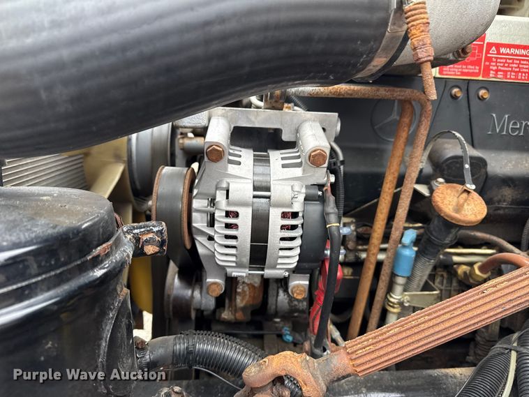 image for item NU9617 2007 Freightliner Business Class M2 crane truck