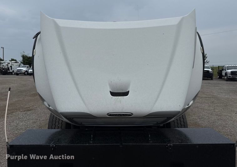 image for item NU9617 2007 Freightliner Business Class M2 crane truck