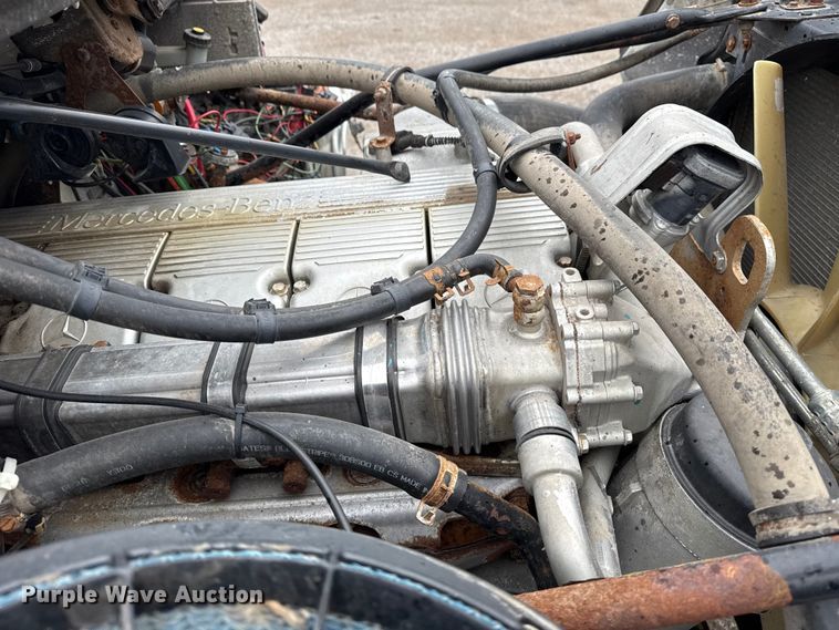 image for item NU9617 2007 Freightliner Business Class M2 crane truck