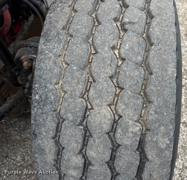 image for item NU9617 2007 Freightliner Business Class M2 crane truck