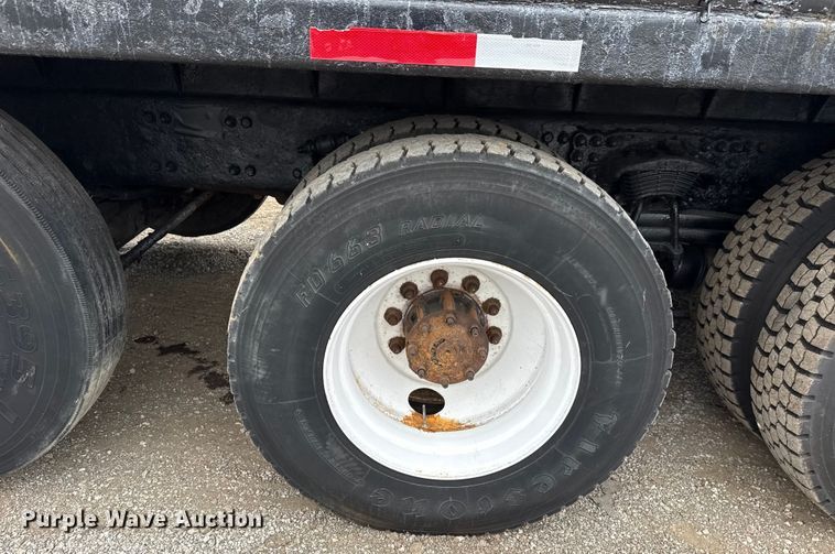 image for item NU9617 2007 Freightliner Business Class M2 crane truck