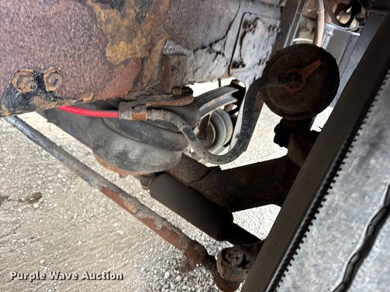 image for item NU9617 2007 Freightliner Business Class M2 crane truck