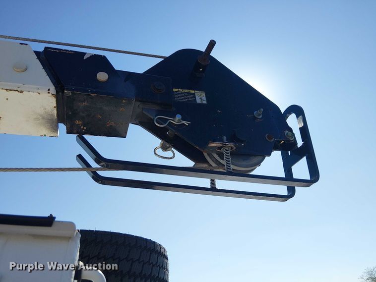 image for item NU9751 2017 RAM 5500 utility / service truck