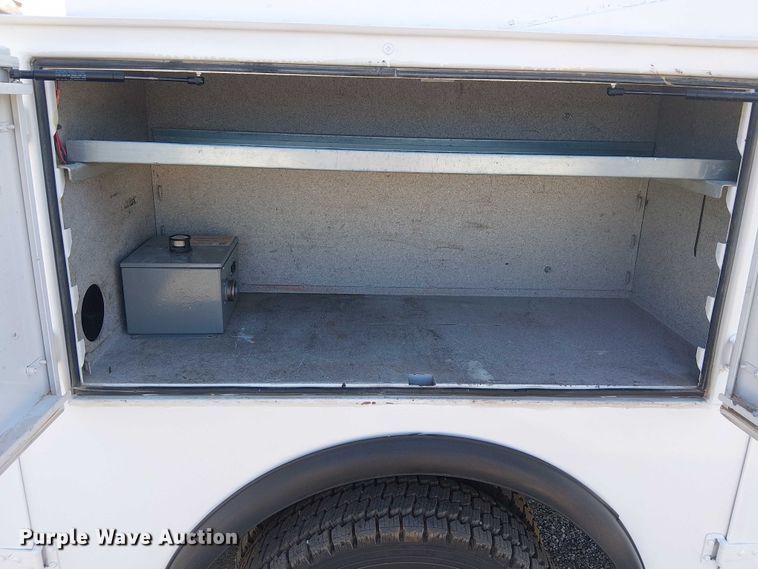 image for item NU9751 2017 RAM 5500 utility / service truck