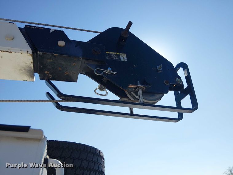 image for item NU9751 2017 RAM 5500 utility / service truck