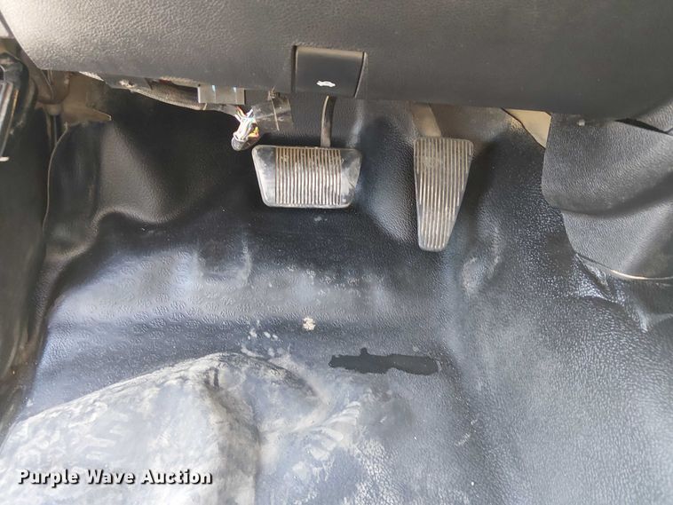 image for item NU9751 2017 RAM 5500 utility / service truck