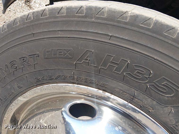 image for item NU9751 2017 RAM 5500 utility / service truck