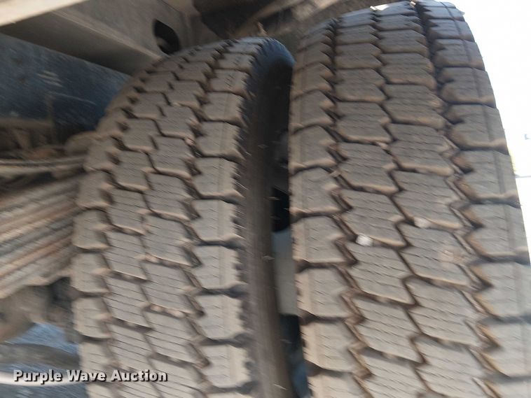 image for item NU9751 2017 RAM 5500 utility / service truck