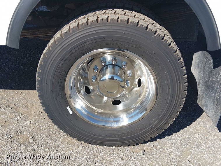 image for item NU9751 2017 RAM 5500 utility / service truck