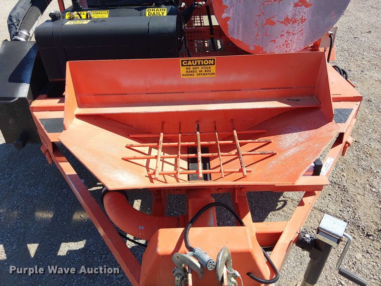 image for item NU9762 2016 Duraco 124DJT pothole patcher