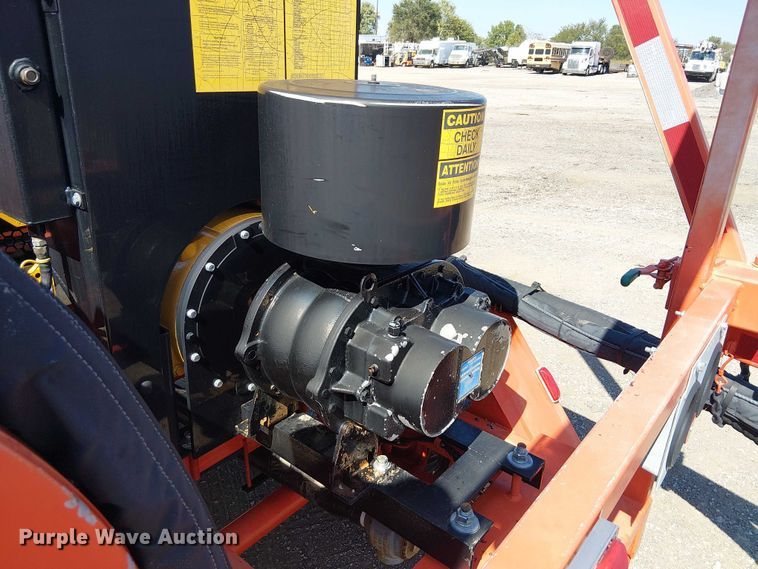 image for item NU9762 2016 Duraco 124DJT pothole patcher