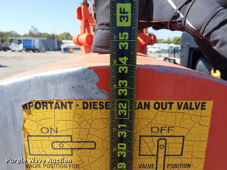 image for item NU9762 2016 Duraco 124DJT pothole patcher