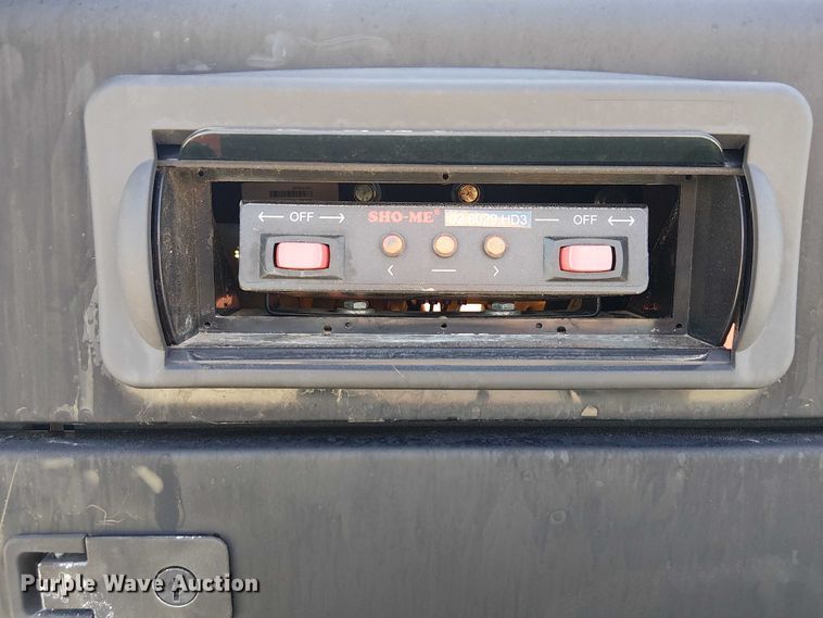 image for item NU9762 2016 Duraco 124DJT pothole patcher