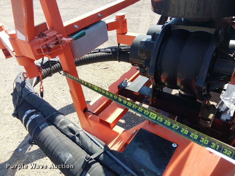 image for item NU9762 2016 Duraco 124DJT pothole patcher