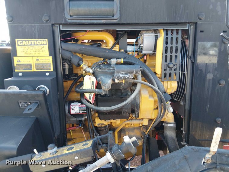 image for item NU9762 2016 Duraco 124DJT pothole patcher