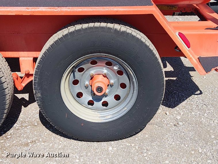 image for item NU9762 2016 Duraco 124DJT pothole patcher