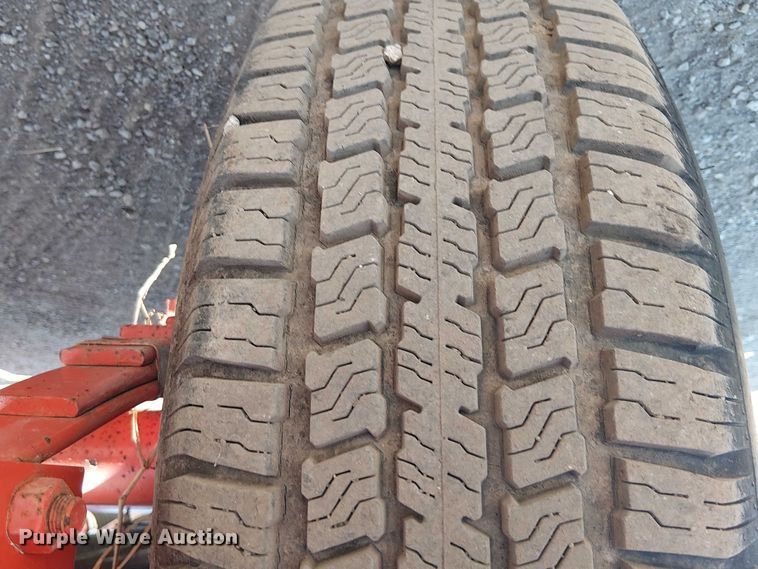 image for item NU9762 2016 Duraco 124DJT pothole patcher