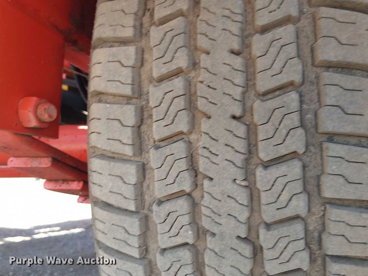 image for item NU9762 2016 Duraco 124DJT pothole patcher