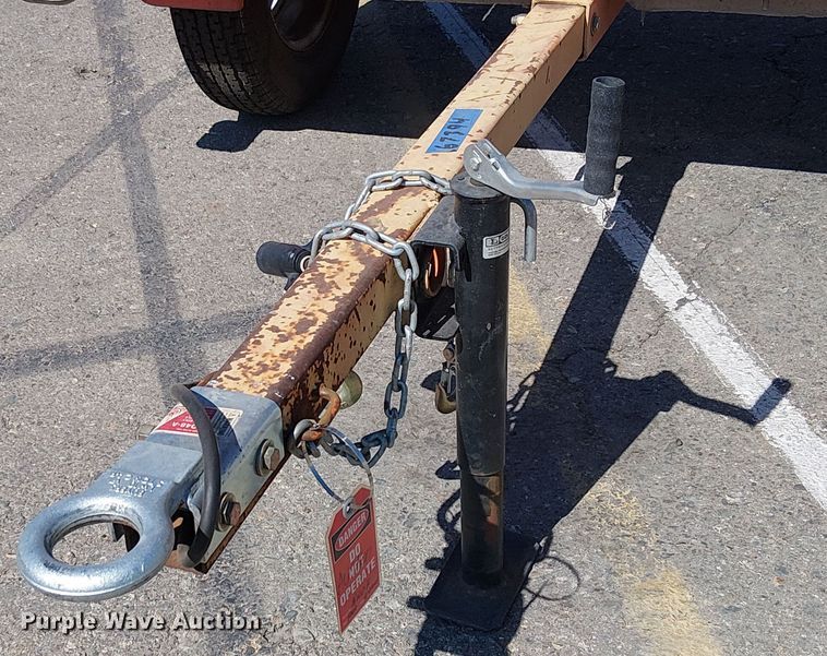 image for item YA0972 2018 Wanco arrow board trailer