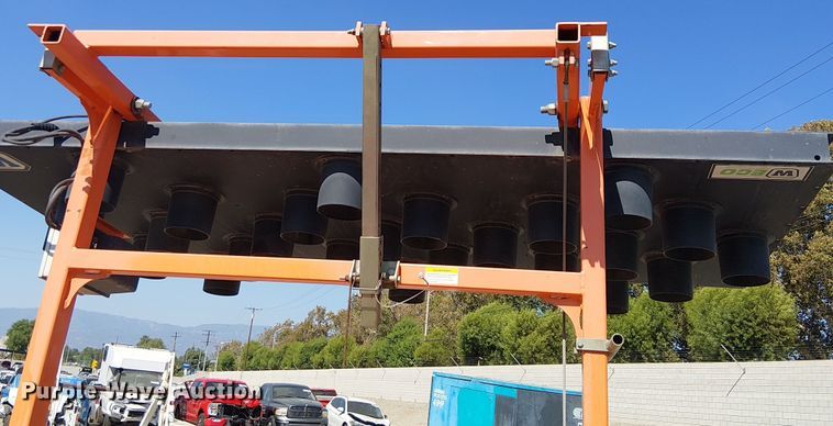 image for item YA0972 2018 Wanco arrow board trailer